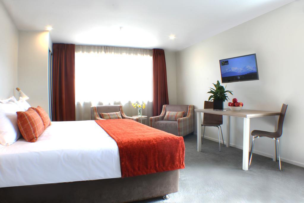 Quest Taupo Aparthotel Exterior photo